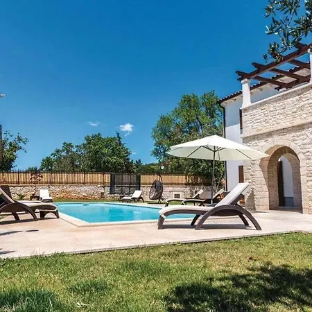 Villa San Kirin Comfortable Holiday